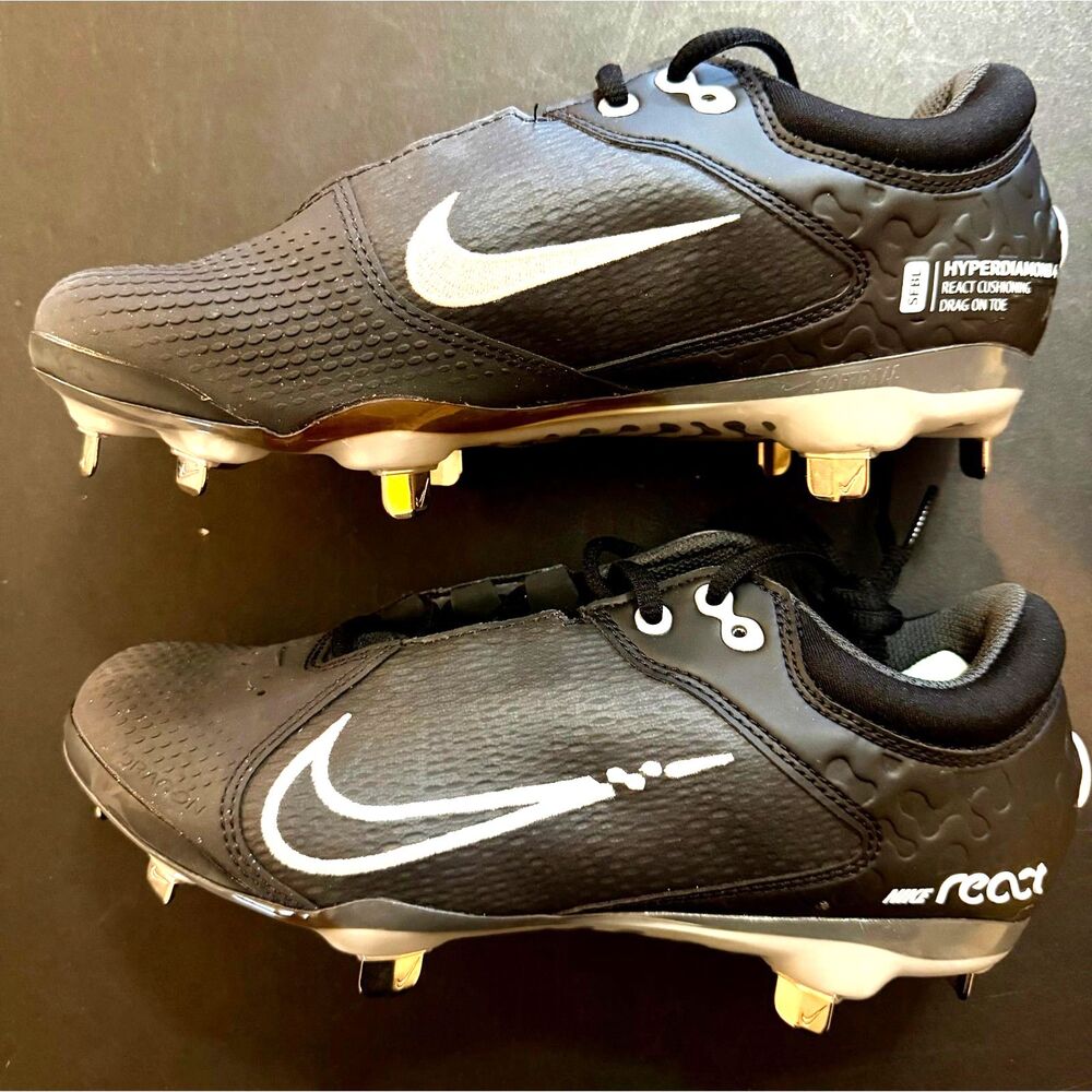 Nike Hyperdiamond 4 Softball Cleats Womens Size 7 NWOB